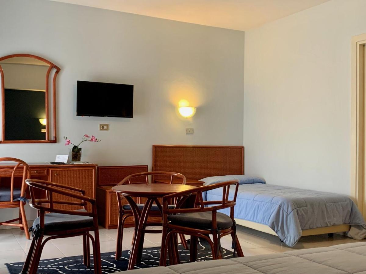 River Park Hotel Ameglia Ngoại thất bức ảnh