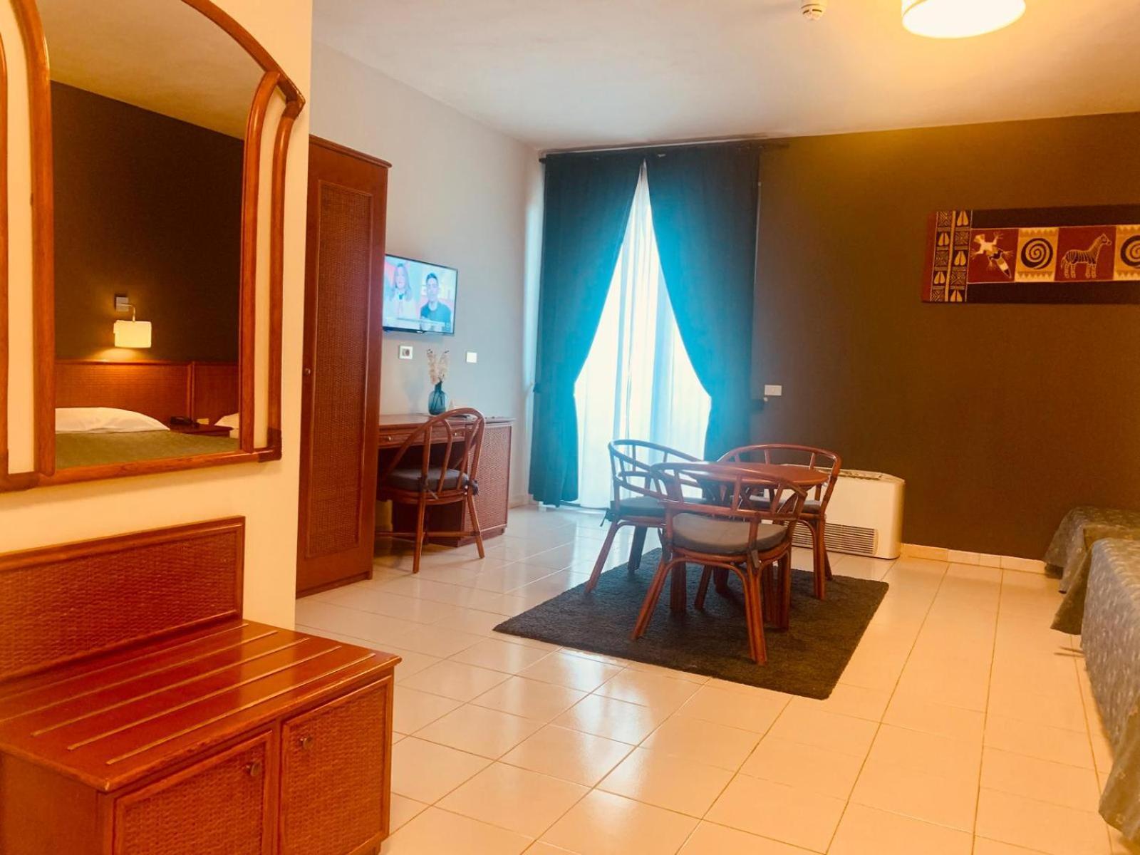 River Park Hotel Ameglia Ngoại thất bức ảnh